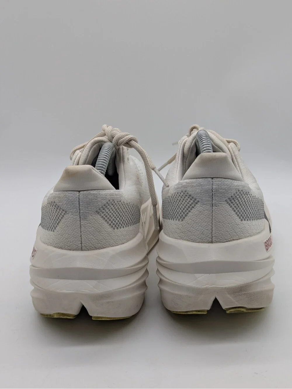 Brooks Glycerin Max Women's Size 9.5 Running Shoes Coconut White 1204361B115